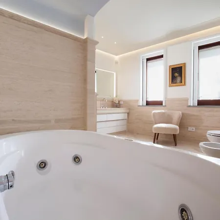 Relais Russo סורנטו